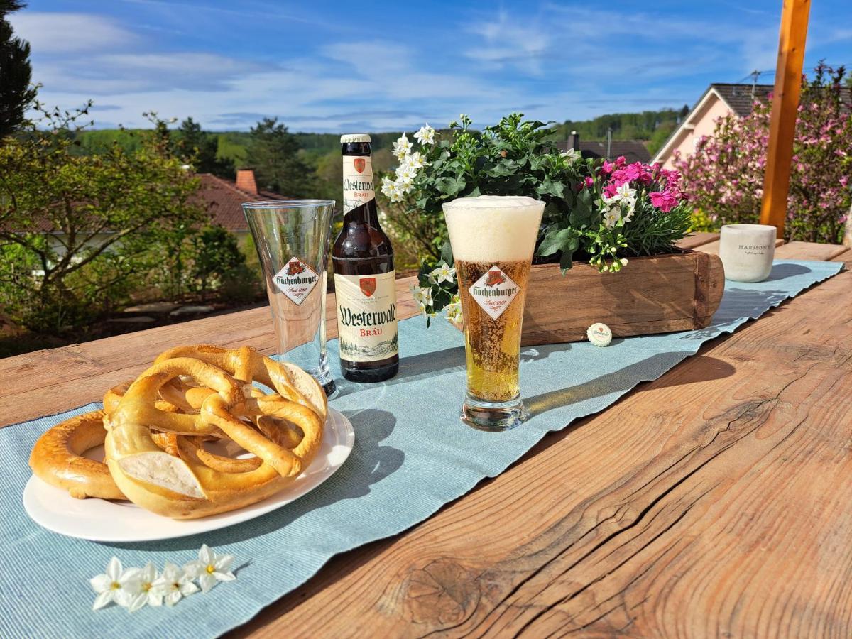 Steewer Landhaus Gemuetliche Ferienwohnung Bis 6 Pers In Ruhiger Ortsrandlage Stebach エクステリア 写真