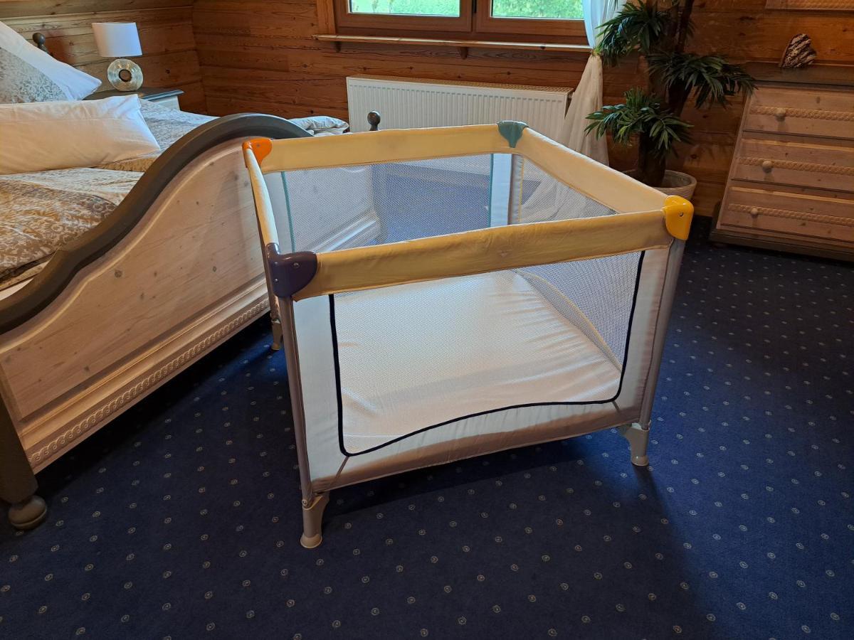 Steewer Landhaus Gemuetliche Ferienwohnung Bis 6 Pers In Ruhiger Ortsrandlage Stebach エクステリア 写真