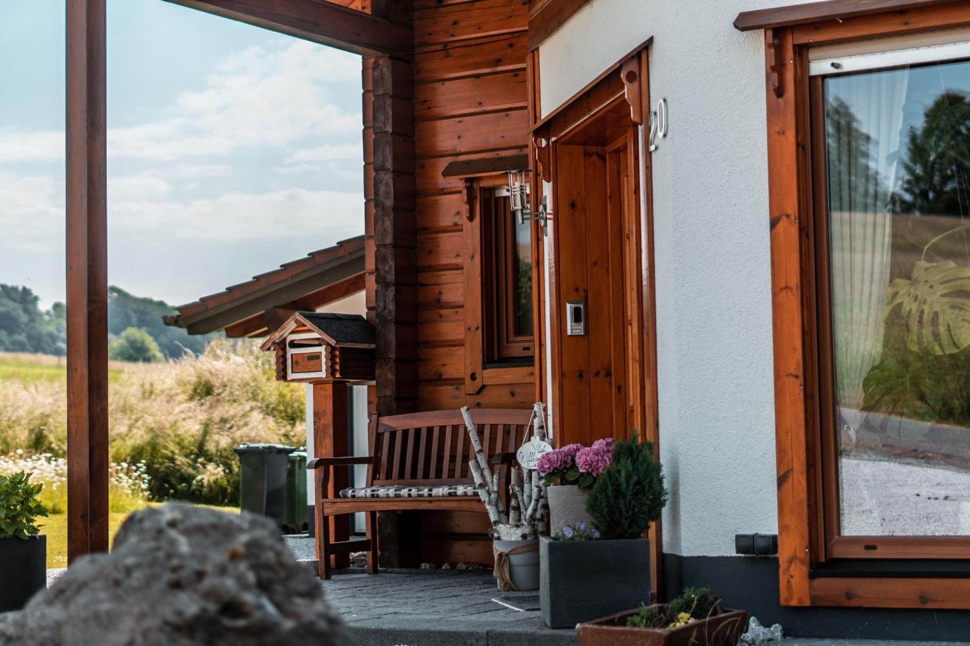 Steewer Landhaus Gemuetliche Ferienwohnung Bis 6 Pers In Ruhiger Ortsrandlage Stebach エクステリア 写真
