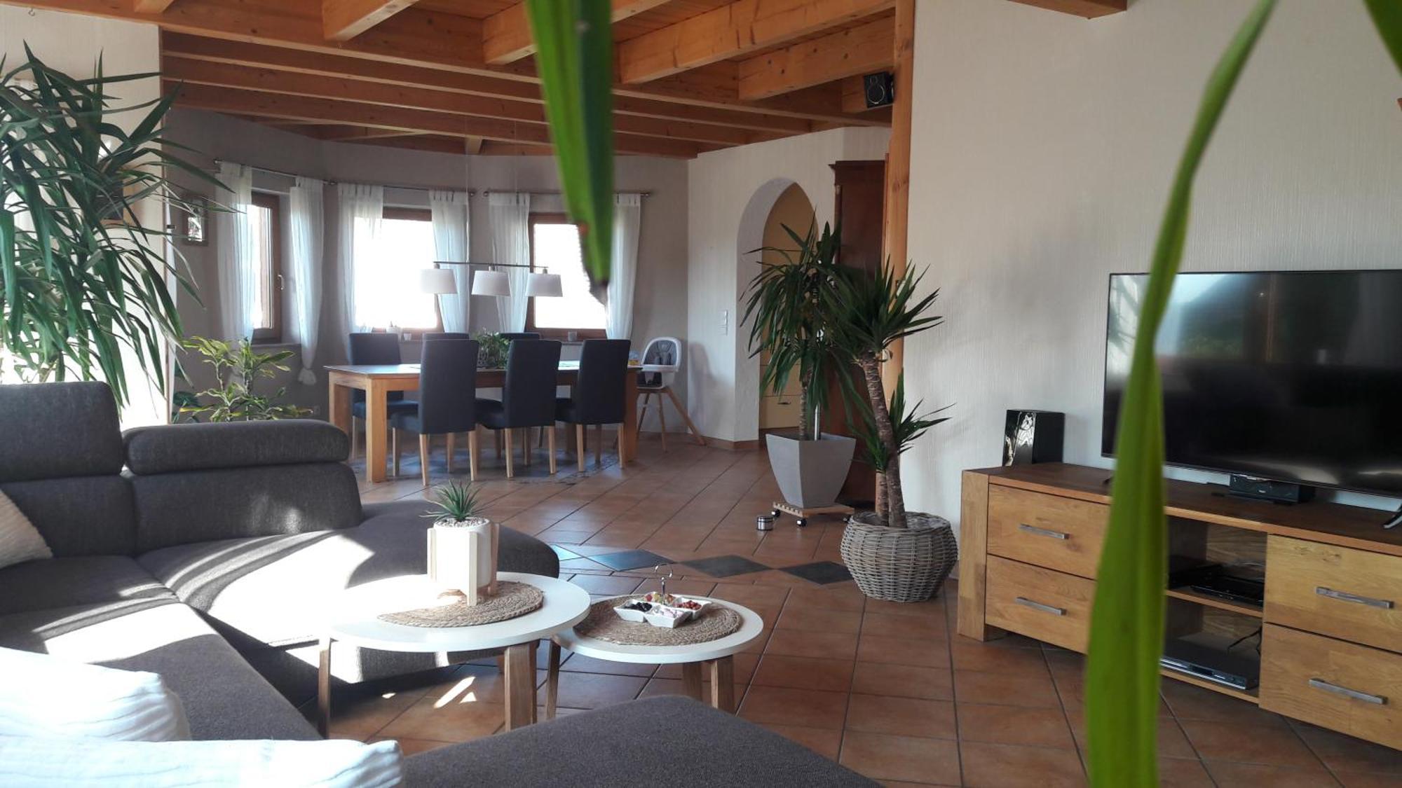 Steewer Landhaus Gemuetliche Ferienwohnung Bis 6 Pers In Ruhiger Ortsrandlage Stebach エクステリア 写真