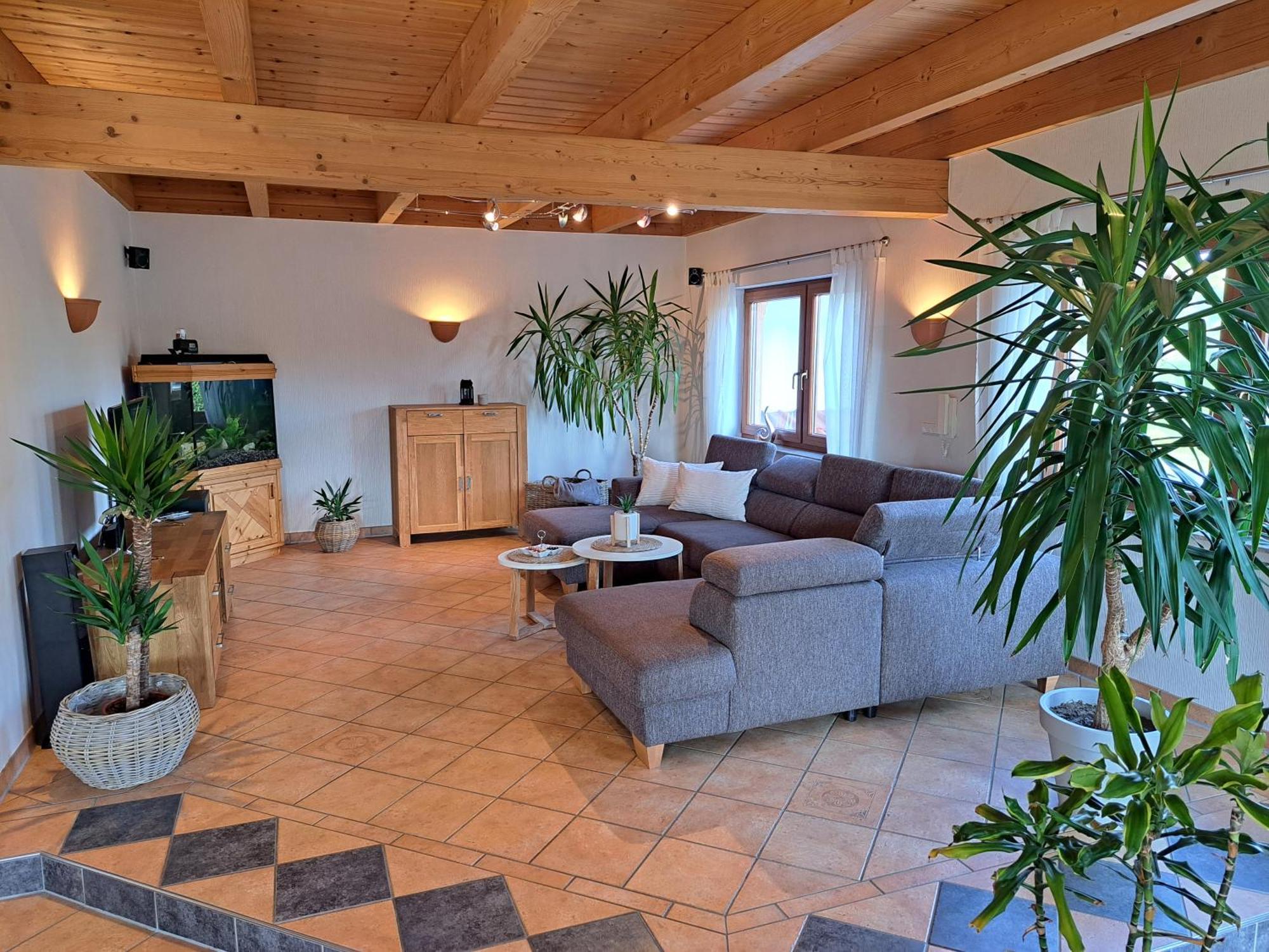 Steewer Landhaus Gemuetliche Ferienwohnung Bis 6 Pers In Ruhiger Ortsrandlage Stebach エクステリア 写真